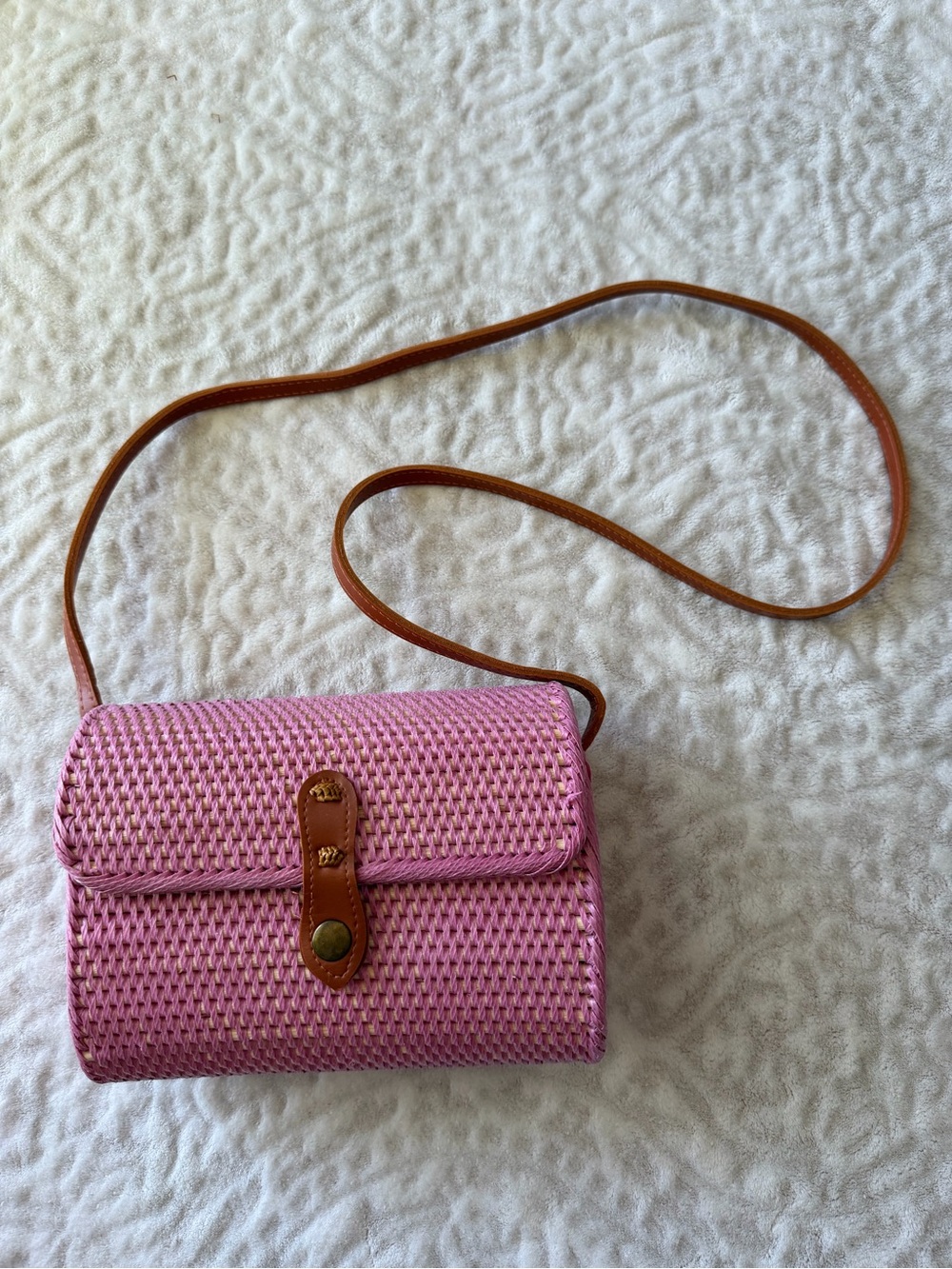 Pink Woven Rattan Crossbody Bag Brown Strap Boho Summer Purse Coastal Summer